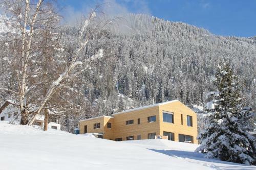 Apartamento Ferienwohnung Aviez Savognin