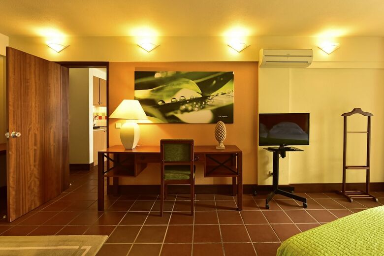 Pestana Bay Ocean Aparthotel - All Inclusive