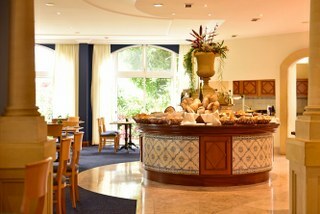 Pestana Village Garden Resort Aparthotel