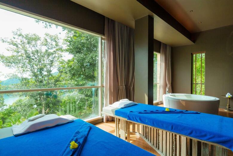 Hotel Wyndham Grand Phuket Kalim Bay