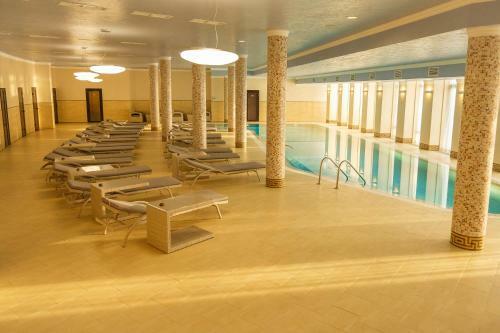 Hotel City Holiday Resort & Spa