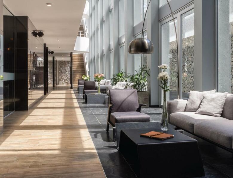 Hotel Dazzler Colonia