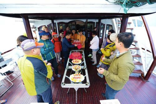 Imperial Legend Cruise Ha Long