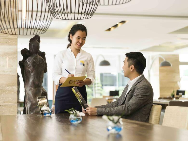 Hotel Novotel Suites Hanoi