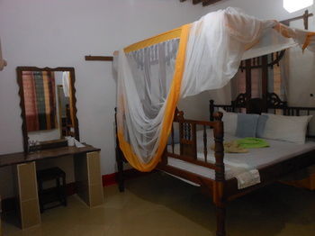 Hotel Mbuyuni Beach Village - Bungalows