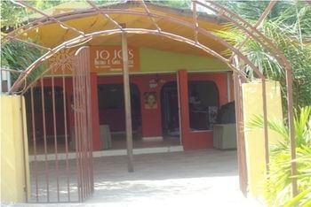 Holiday Beach Club Hotel