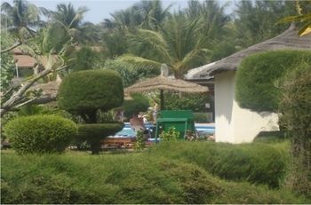 Holiday Beach Club Hotel