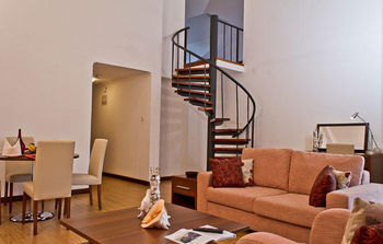 Aparthotel Heri Heights Serviced Apartments