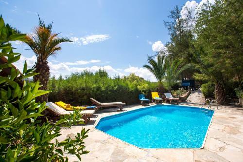 Ambeli Villa
