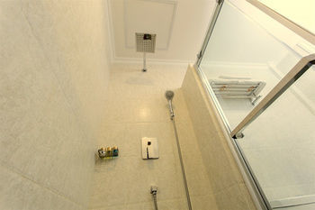Hotel Kaani Village & Spa