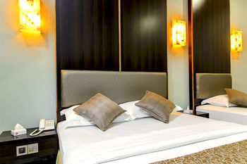 Hotel Kaani Village & Spa