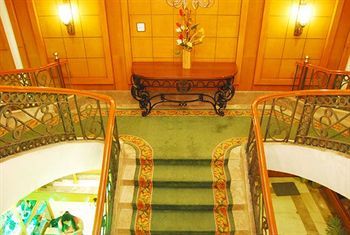 Sarabia Manor Hotel & Convention Center