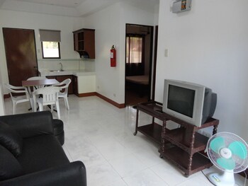 Aparthotel A Family Apartelle