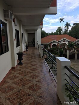 Aparthotel A Family Apartelle