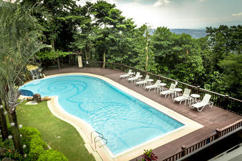 Hotel Eugenio Lopez Center