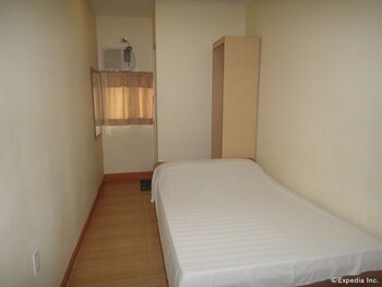 Hotel Anri Pension House