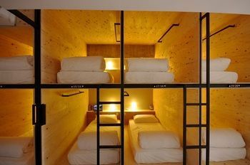 Mini West Hotel