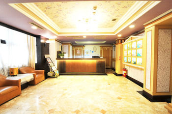 Lotus Yuan Business Hotel