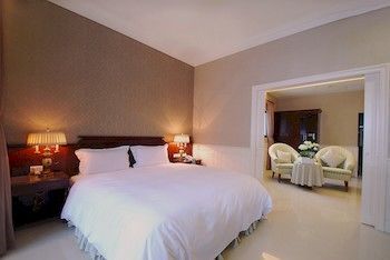 Living Water Hotel
