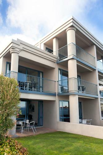 Boulevard Waters Motor Lodge