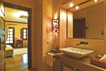 Katogi Averoff Hotel & Winery