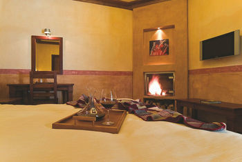 Katogi Averoff Hotel & Winery