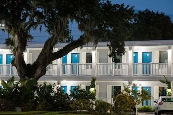 Motel Southern Oaks Inn