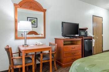 Hotel Quality Inn Near Fort Riley