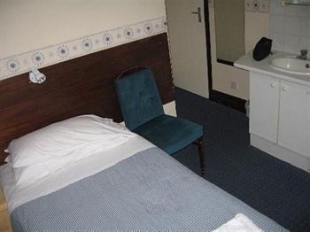 Hotel Bridge Guest House