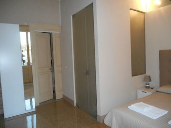 Bed & Breakfast Azzurra Guest House