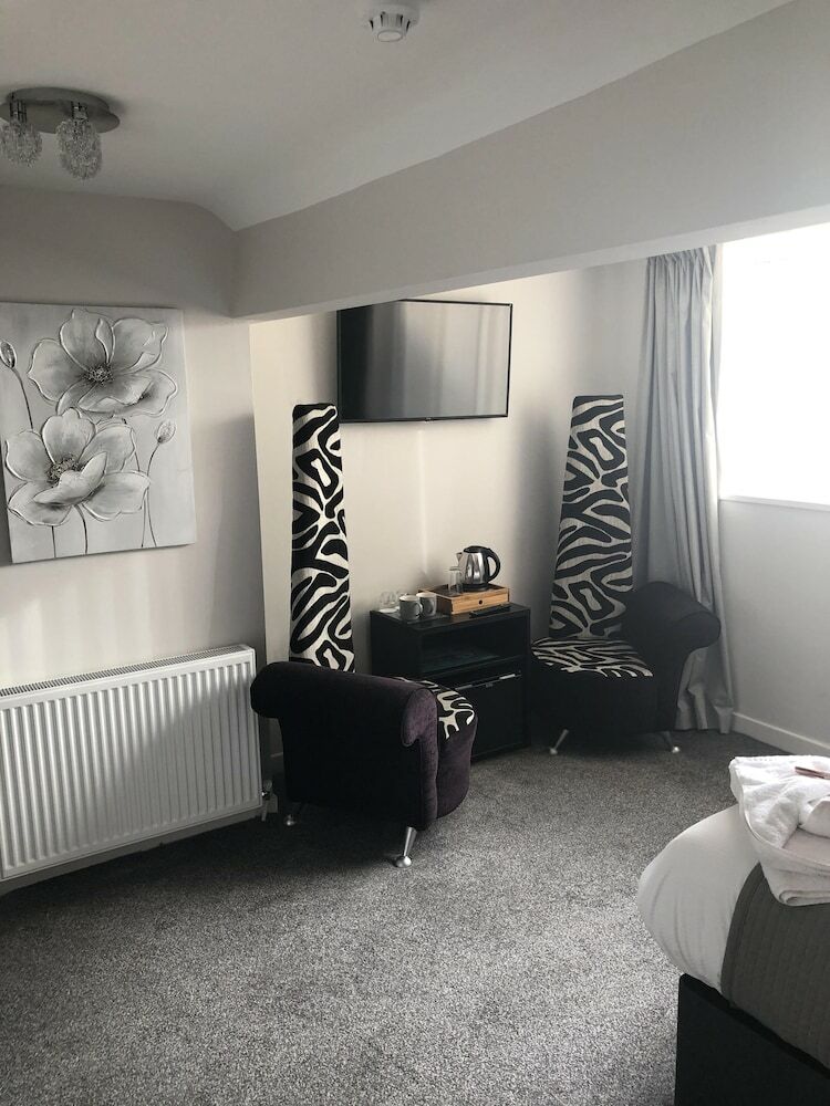 Hotel Ash Lodge - Guest House