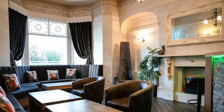 Hotel Ash Lodge - Guest House