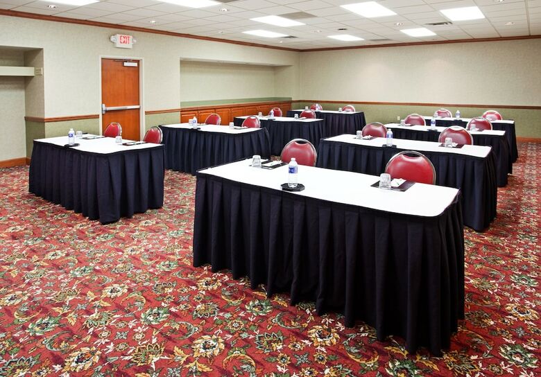 Holiday Inn Hotel & Suites Cin
