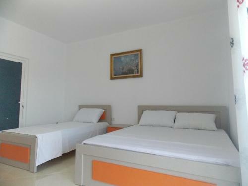 Hostal Guest House Vila Bega
