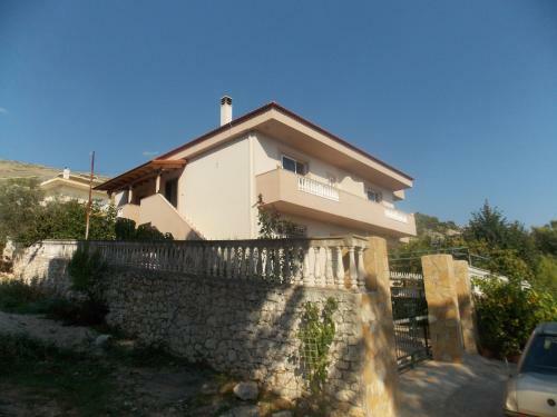 Hostal Guest House Vila Bega