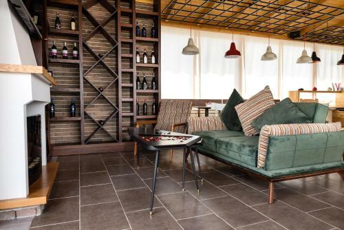 Dilo Hotel
