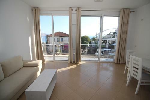 Kristina Apartments