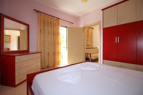Holiday Apartments Altini
