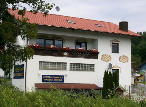 Apartamentos Ferienwohnungen Gst�ttner