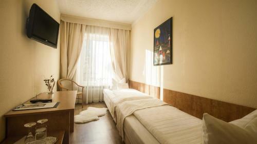 Hotel L�hr