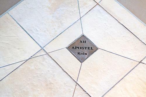 Hotel XII Apostel Albergo