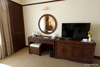 Hotel Waterfront Airport  Mactan