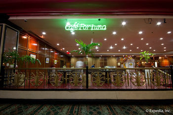 Hotel Waterfront Airport  Mactan