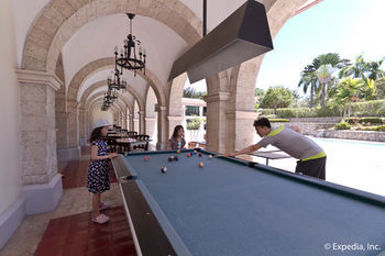 Hotel Waterfront Airport  Mactan