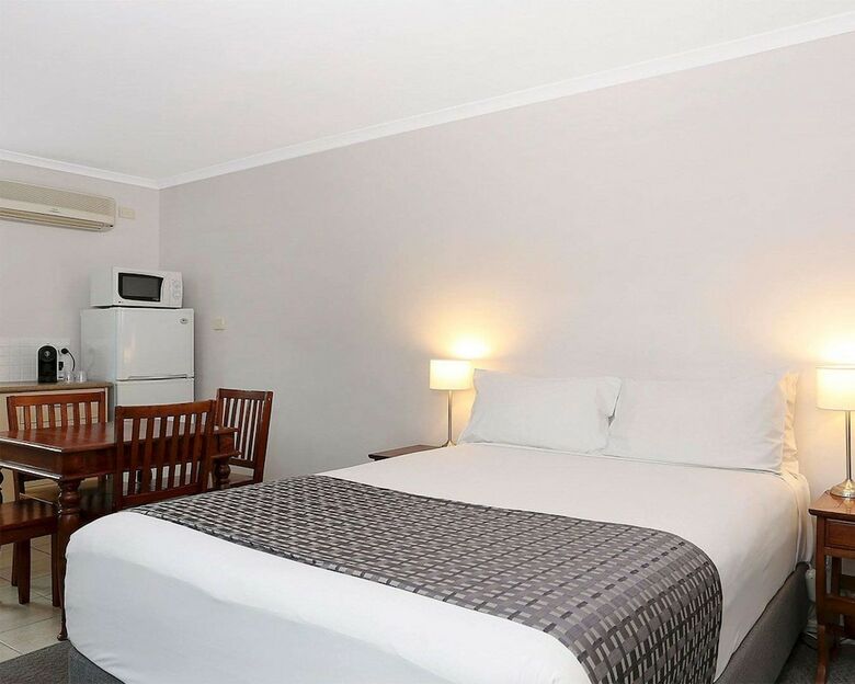 Hotel Quality Inn & Suites The Menzies