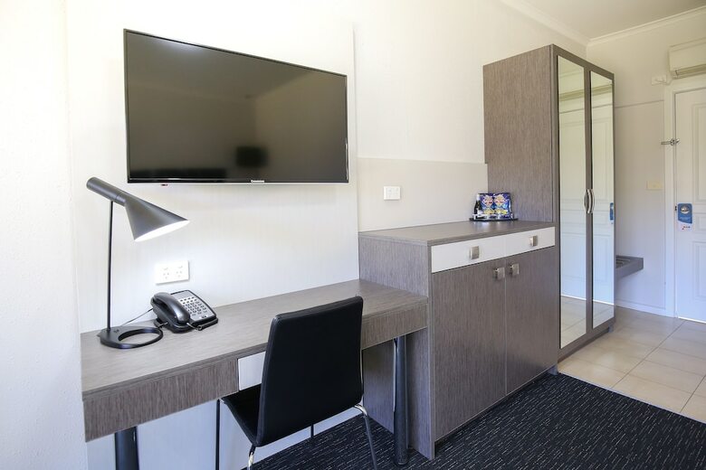 Hotel Comfort Inn Deakin Palms