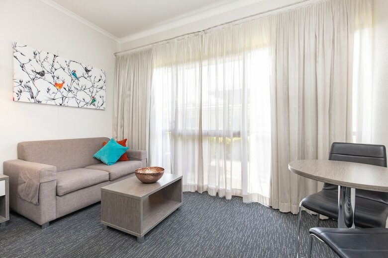 Hotel Comfort Inn Deakin Palms