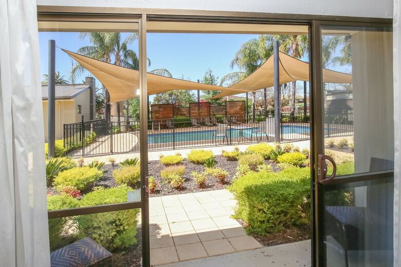 Hotel Comfort Inn Deakin Palms