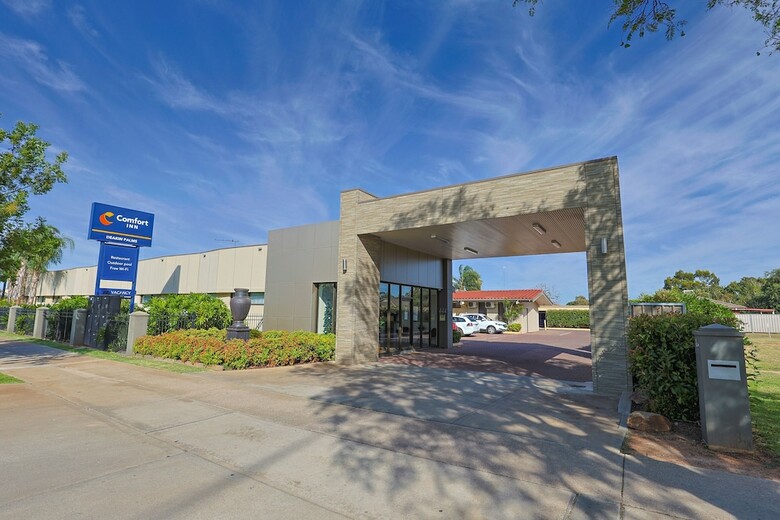 Hotel Comfort Inn Deakin Palms