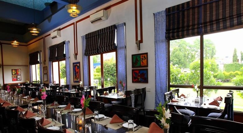Hotel Paras Mahal